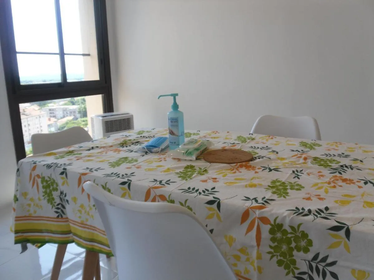 Superbe Chambre En Coloc Dans Un Appt De 88M2 A 200M Des Remparts Avignon Bed & Breakfast